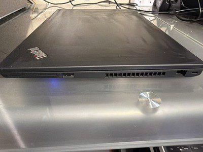 Lenovo ThinkPad P53s Mobile Workstation (i7, 16GB, 256GB, Quadro P520) - Refurbished - Image 3