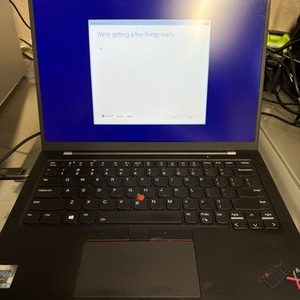 Lenovo ThinkPad X1 Carbon Gen 9 Ultrabook (i5, 8GB, 256GB, 14-inch WUXGA) - Refurbished