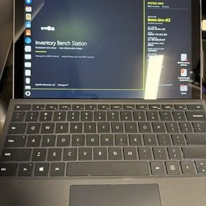 Microsoft Surface Pro 4 2-in-1 (i5, 4GB, 128GB, Type Cover) - Refurbished