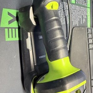 Zebra DS3678-SR Cordless Barcode Scanner + STB3678 Cradle Bundle - Used